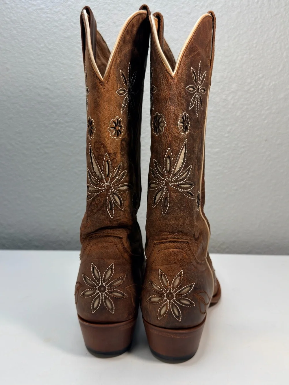 SHYANNE DAISY BROWN LEATHER FLORAL  COWGIRL BOOTS #BBW11 WOMEN SZ 6.5 B